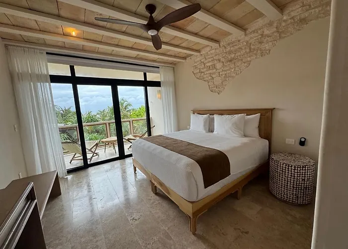 Hotel Azucar