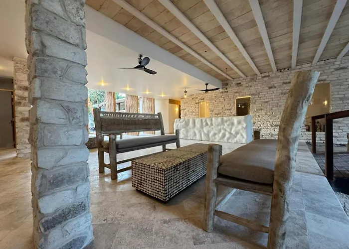 Azucar Hotel